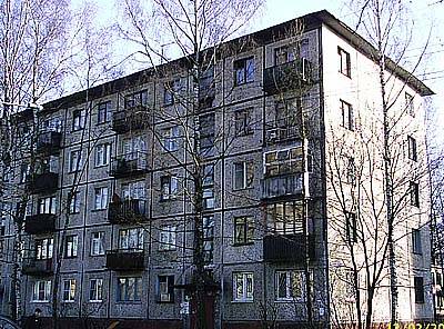 Кабміну запропоновано на розгляд законопроект про масовий зніс «хрущівок» Кабміну запропоновано на розгляд законопроект про масовий зніс «хрущівок»